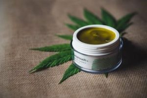 Seniors Lifestyle Magazine Talks To The Benefits And Uses Of CBD Oil