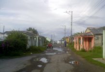 Puerto Esperanza road 1