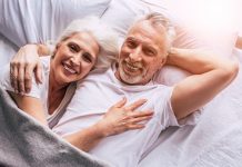 senior couple 4723737 1920