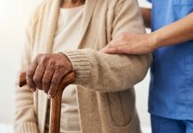 What Does an In-Home Caregiver/PSW Actually Do? erwinbosman senior 10327038